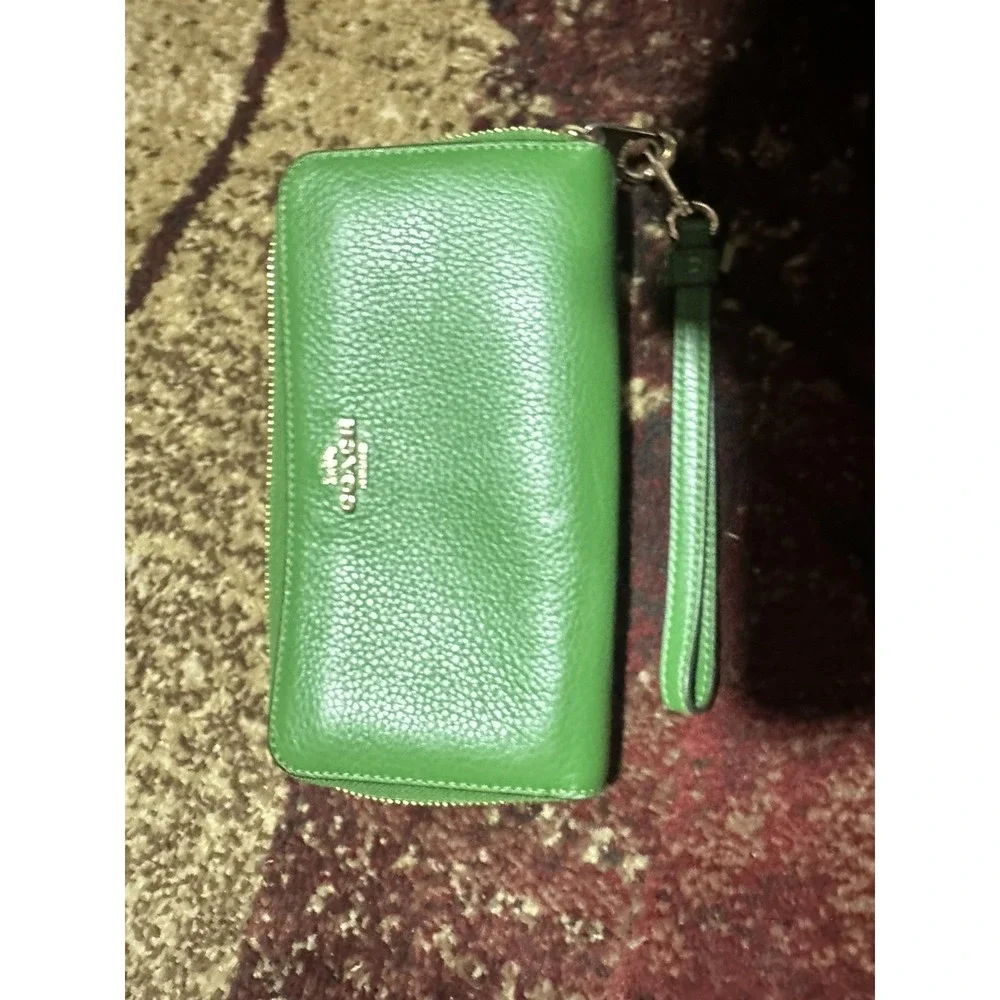 COACH Long Zip-Around Green Pebble Leather Wallet with Gold Hardware AUTHENTIC